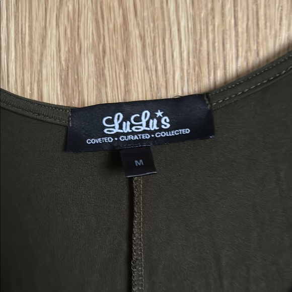 Lulu's Green Knee-Length Sheath Dress - Picture 2 of 4